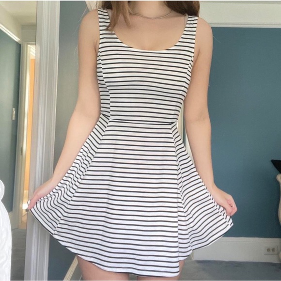 H&M Divided Short, Striped Tank Dress Black and White SIZE 14 - Picture 1 of 17